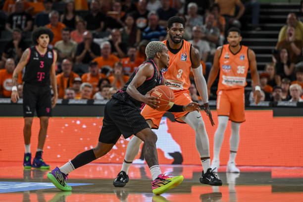 在全球化趋 在全球化趋