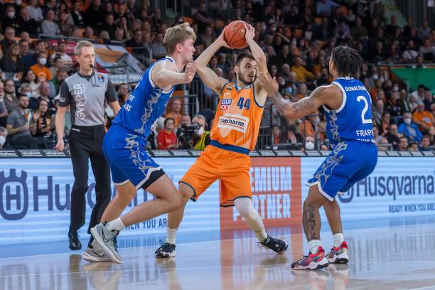 对方球员迅 对方球员迅